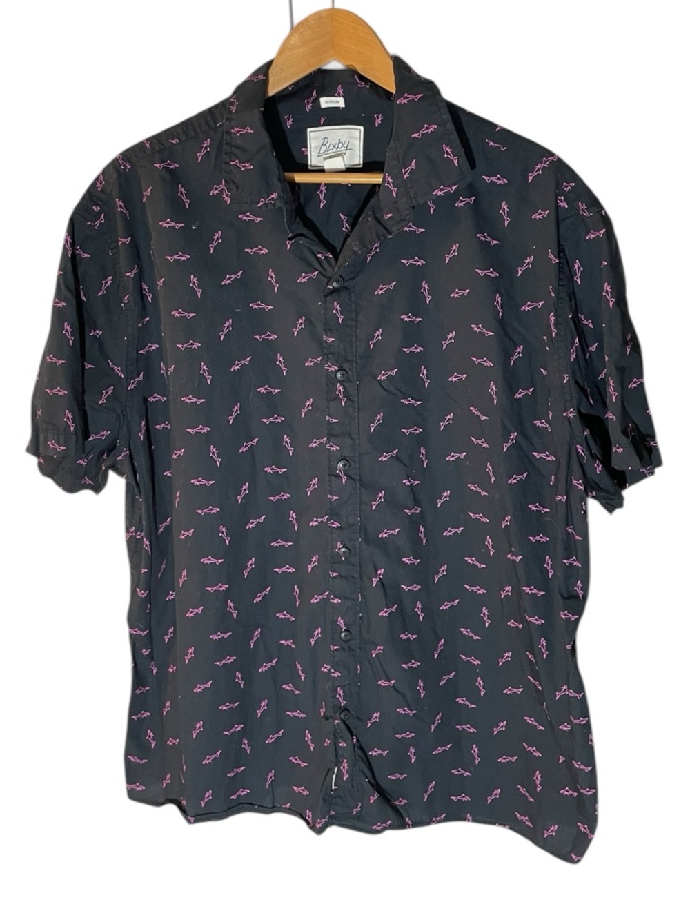 A2- Black Short-Sleeve Button-Up Shirt with Pink Shark Print XXL short Regular